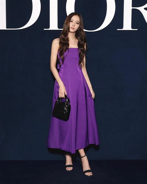 jisoo dior outfits.